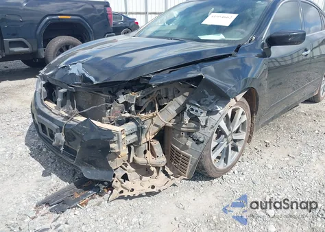 2016 Nissan Altima 2.5 Sr из США, поврежденный, VIN 1N4AL3APXGC216719